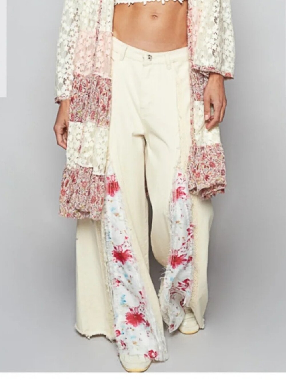POL “Monroe 2“Wide Boho Cream Wide-Leg Patchwork Pants with Floral Panels Size S - Picture 3 of 6